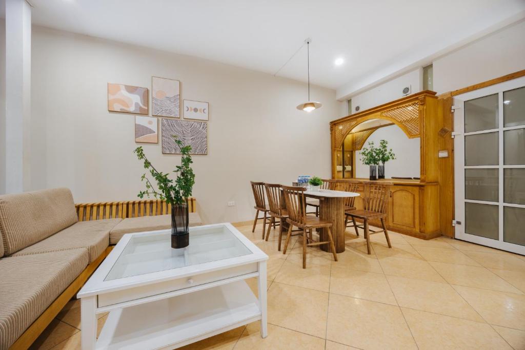 VietHOME – The Duplex Apartment 34