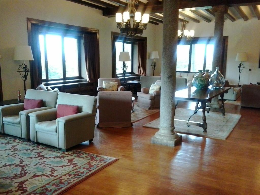 共用ラウンジ/TVエリア