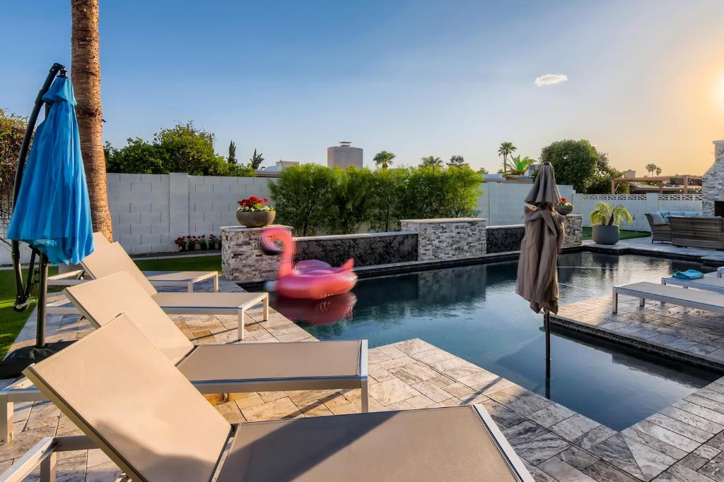 The Bridle is Right - *Heated Saltwater Pool*, Mesa