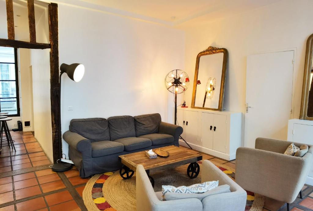 Le Marais style APT with 3 bdrs 3 mns Republique N3-43 - 3