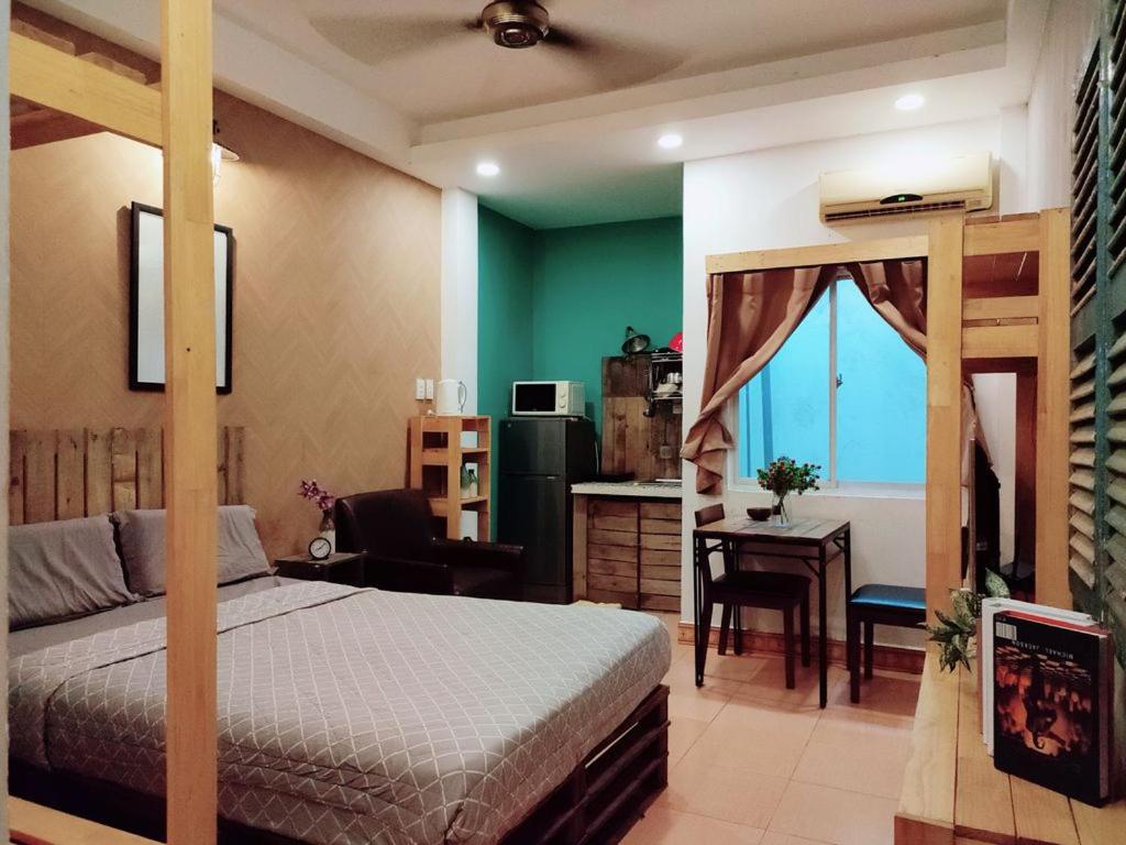 Urban Saigon Stays Near Embassy