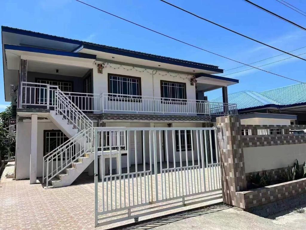 Amberhouse 1, Semporna