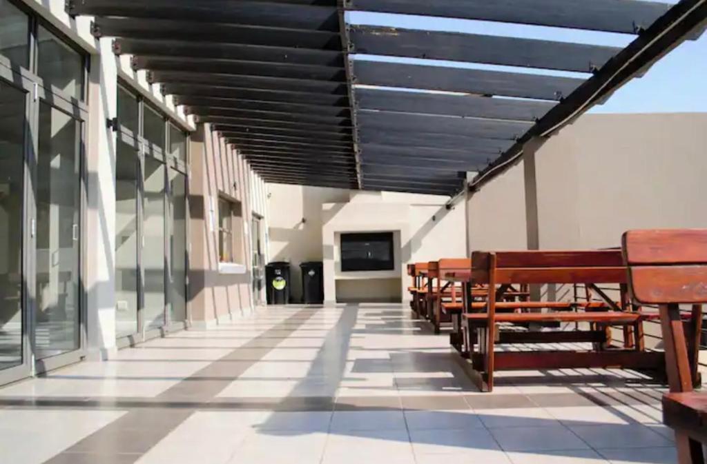 Stunning spacious Studio apartment, Sandton