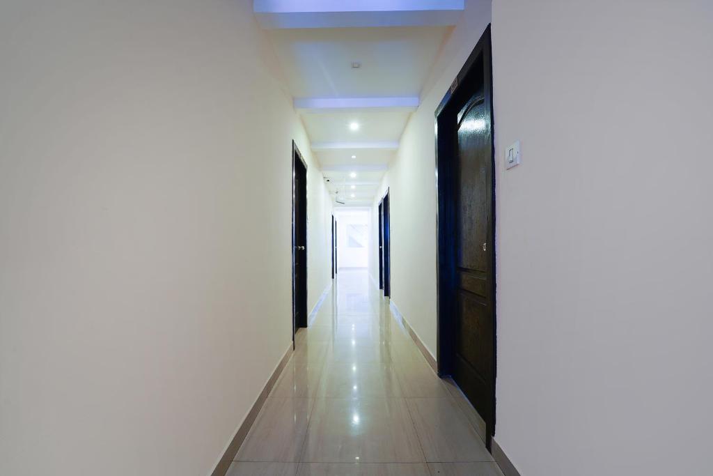 フロント・ロビー