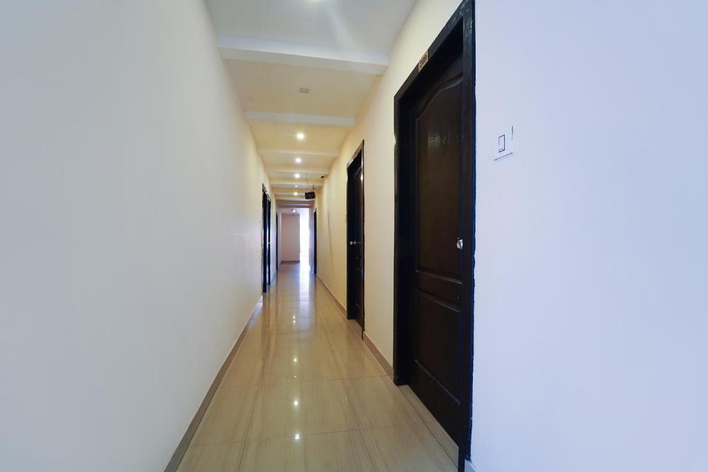 フロント・ロビー