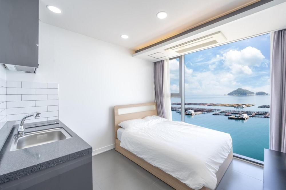 Namhae Red Wave Pension