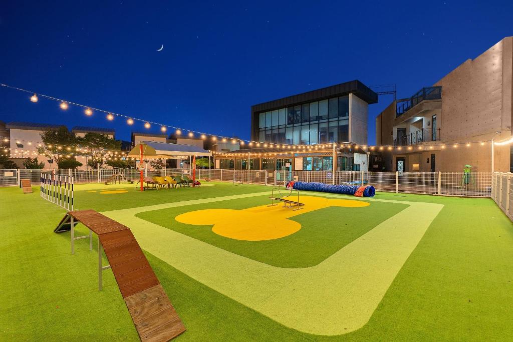 Kyeongju JS Pet Poolvilla, Kjongdžu