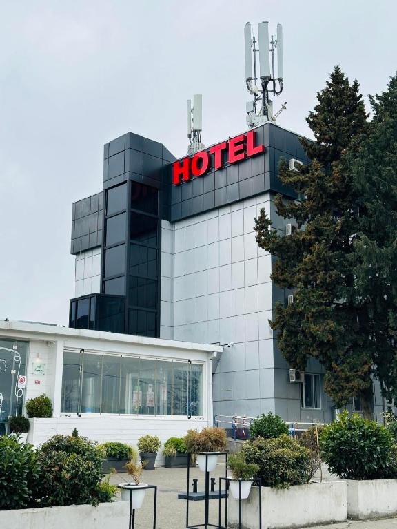 奥托帕帕酒店 (Autopapa)