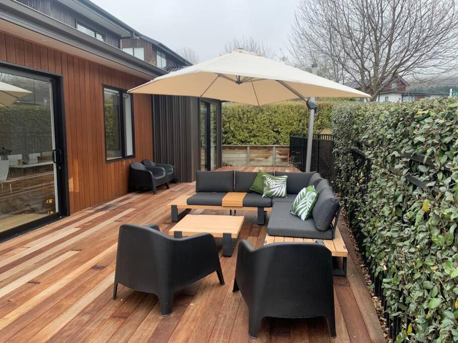 Lake Living That Wanaka Tree의 완비된 주방