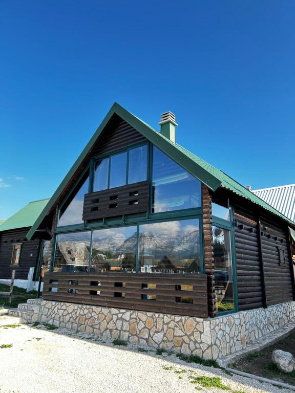 Durmitor's sun cottages - 4