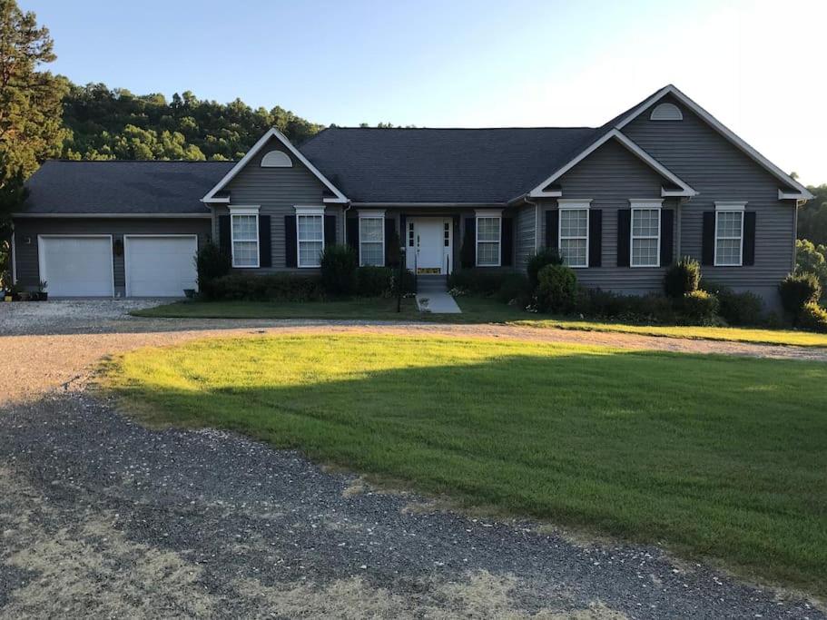 Three Springs Plus, Lovingston