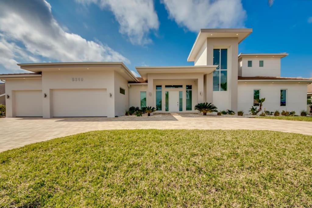 Masterpiece by CoralVilla, high end, luxurious, Shell Point Village