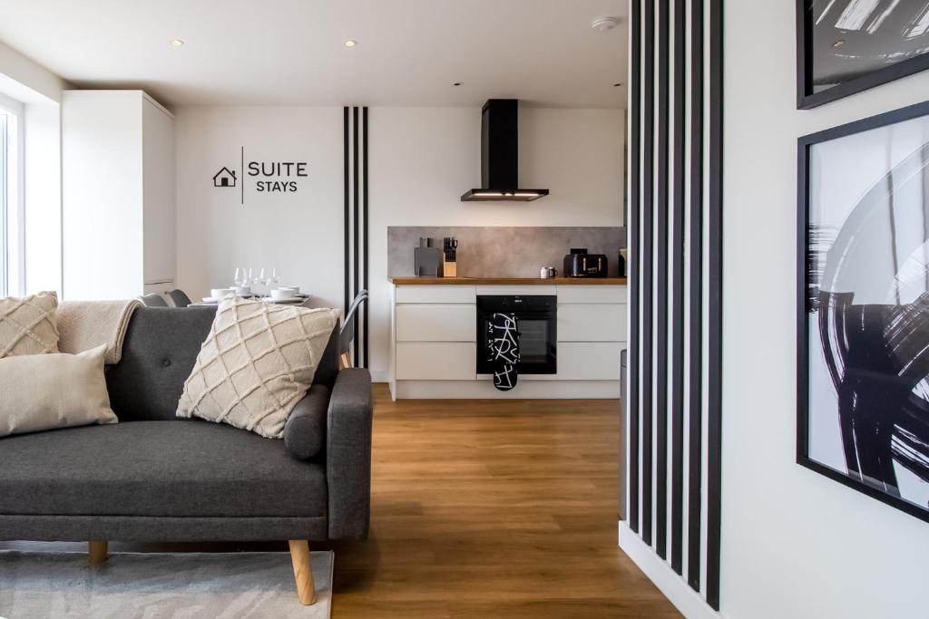 Contractors, Parking, City Central, WiFi, Croydon