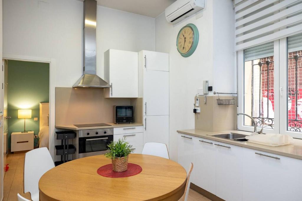 Modern and spacious-2Bedrooms 1Bathroom-Malasaña - 3