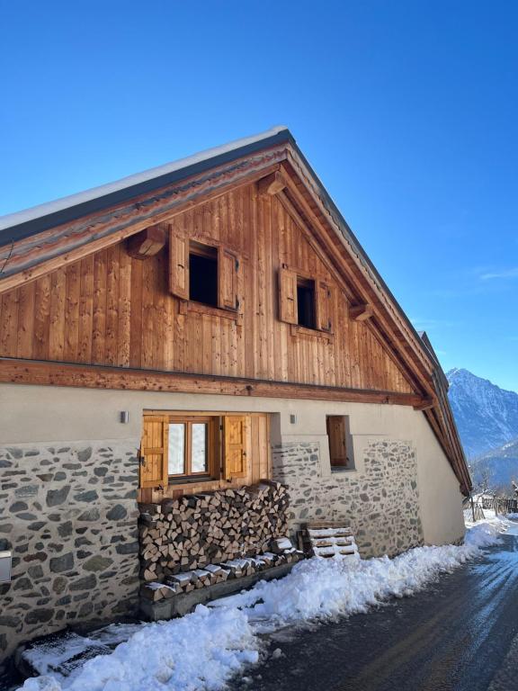 Luxurious Chalet Apartments - Chalet Serendipité - 2