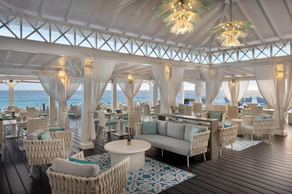 Sea Breeze Beach House All Inclusive by Ocean Hotels