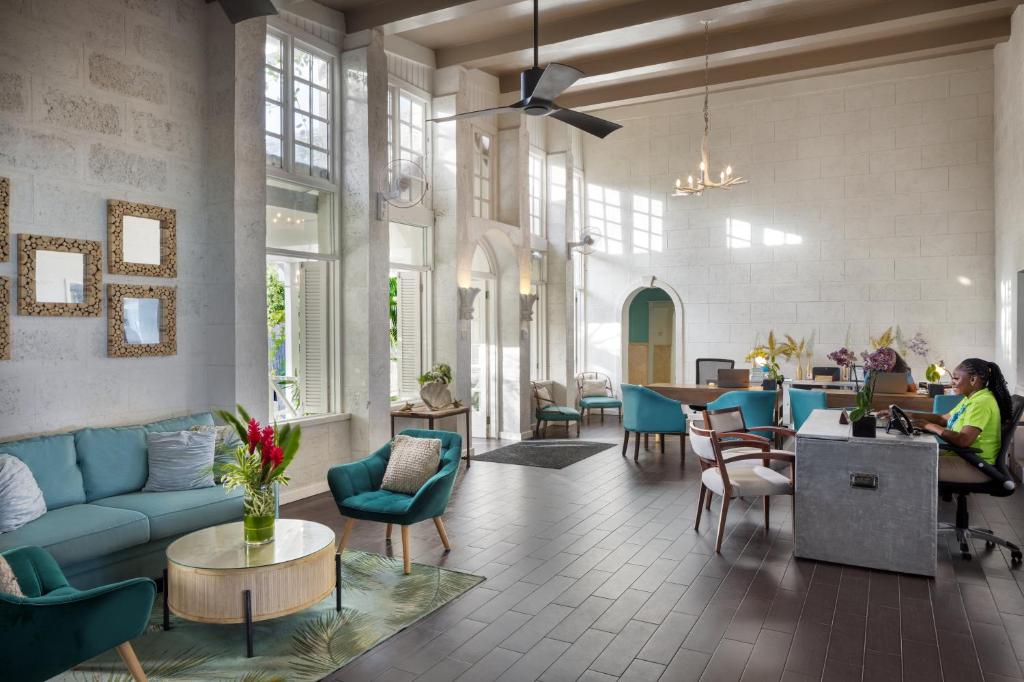 Sea Breeze Beach House All Inclusive by Ocean Hotels