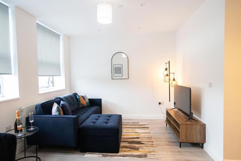 Luxury 1-Bed Flat - Free Parking, Solihull