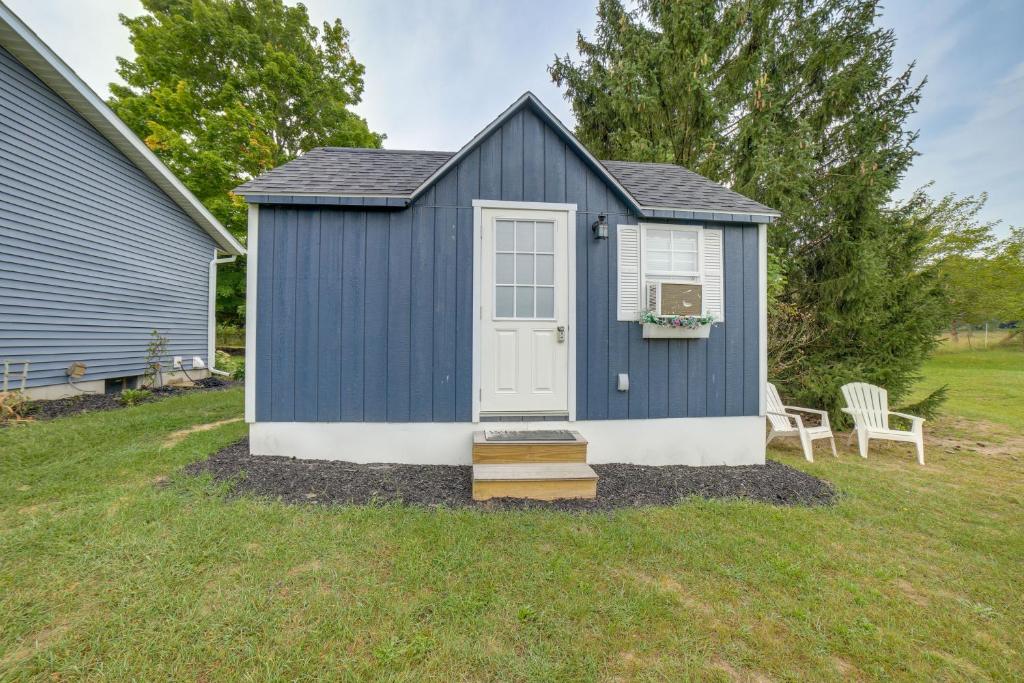 Dumont Lake Studio Boat, Fish and Unwind!, Allegan