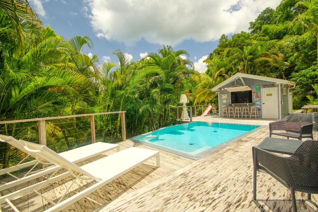 MQTI81 - 6 pax, Les Trois-Îlets