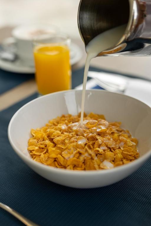 อาหารและเครื่องดื่ม