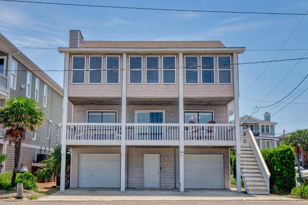 Hawks Nest by Sea Scape Properties, Wrightsville Beach