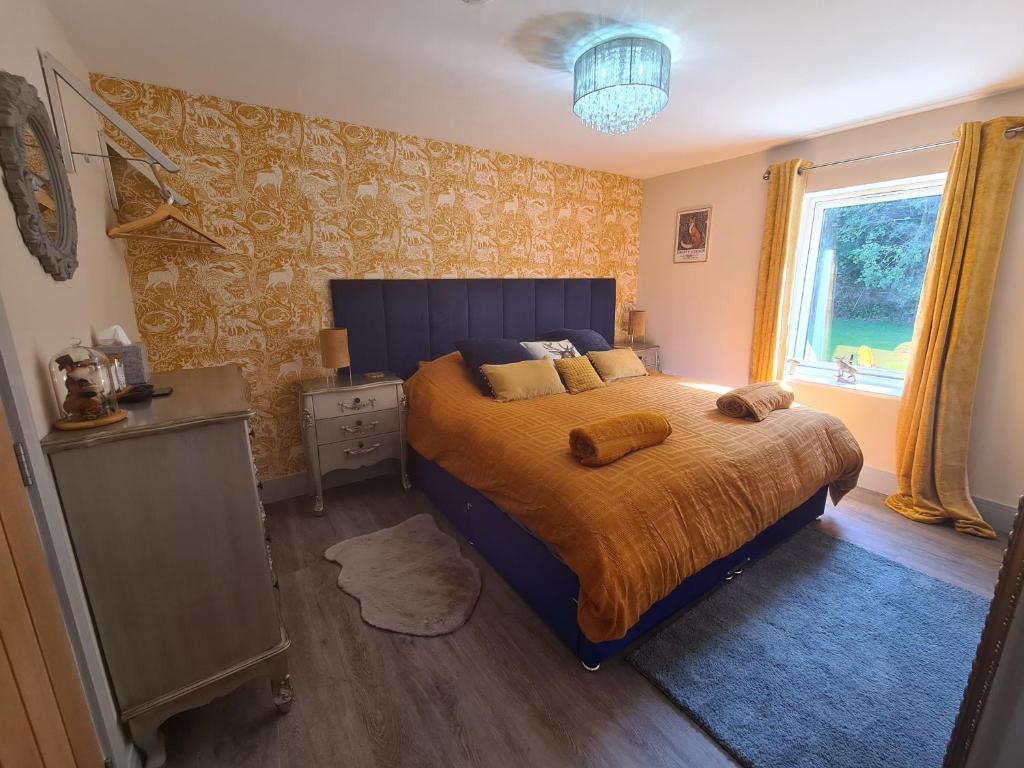 The Den by Blake View Holidays a peaceful boutique retreat 3 miles from Ennerdale- standard twin or super-king bed available, Rowrah