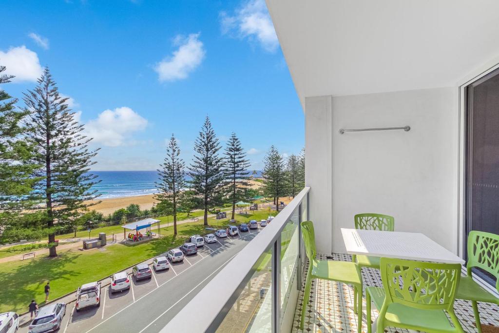 Rainbow Pacific Unit 12, Gold Coast