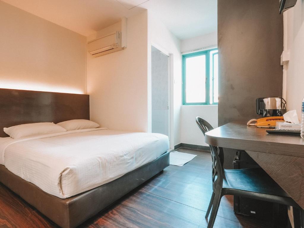 L Hotel @ 51 Desker Road