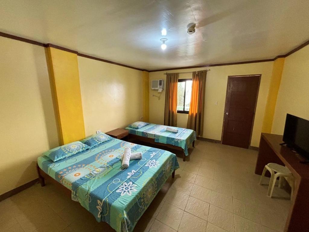 White Beach Hotel Puerto Galera powered by Cocotel