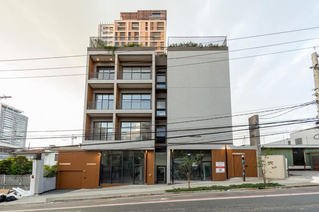 BHomy Aimbere, Sao Paulo