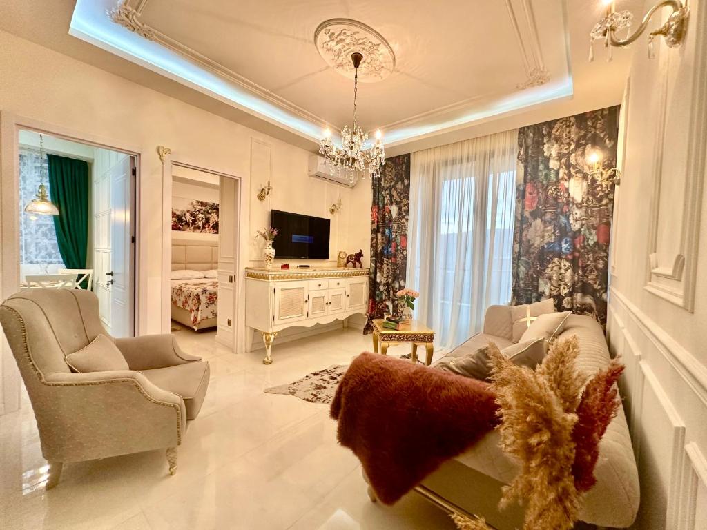 Luxurious Style Colorful Apartment in Saburtalo, Tbilisi