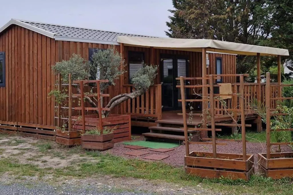 Mobilhome tout confort camping 4 étoiles, hotel in La Teste-de-Buch