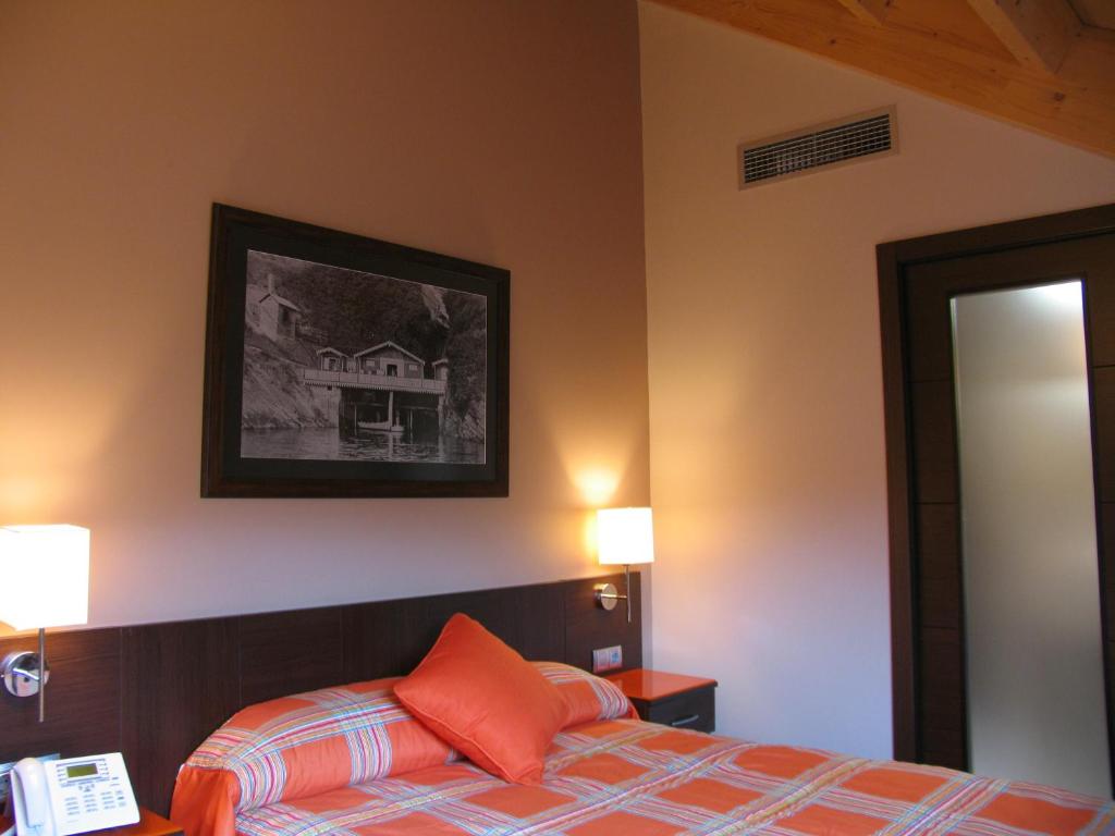 Hotel Rolle photo