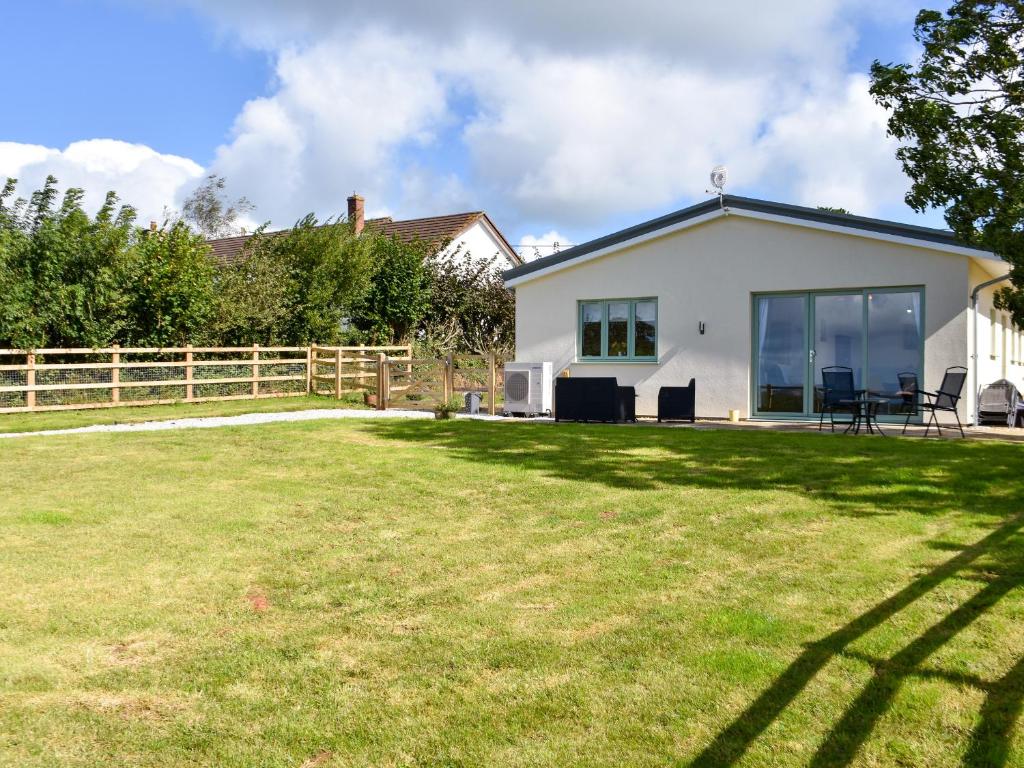 The Linhay, Crediton