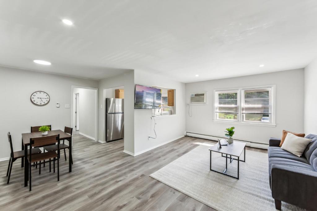 Pine Brook 1111 I State Of The Art 15 Bd Apt, Newark