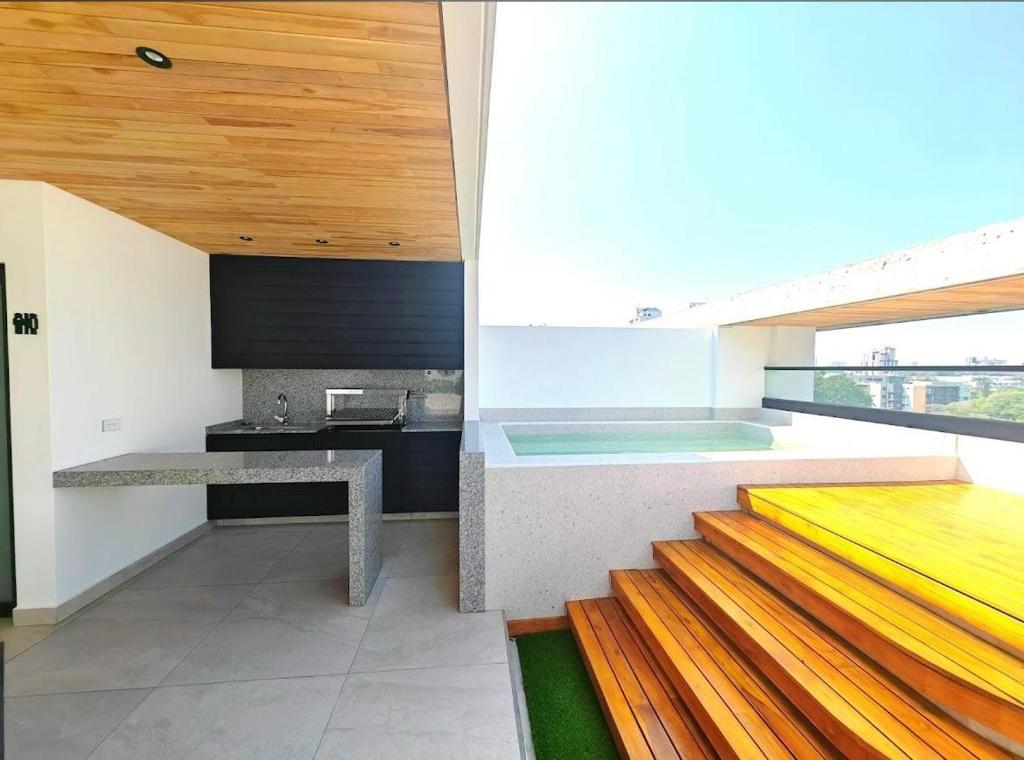 Amplio Monoambiente en Santa Cruz - 1