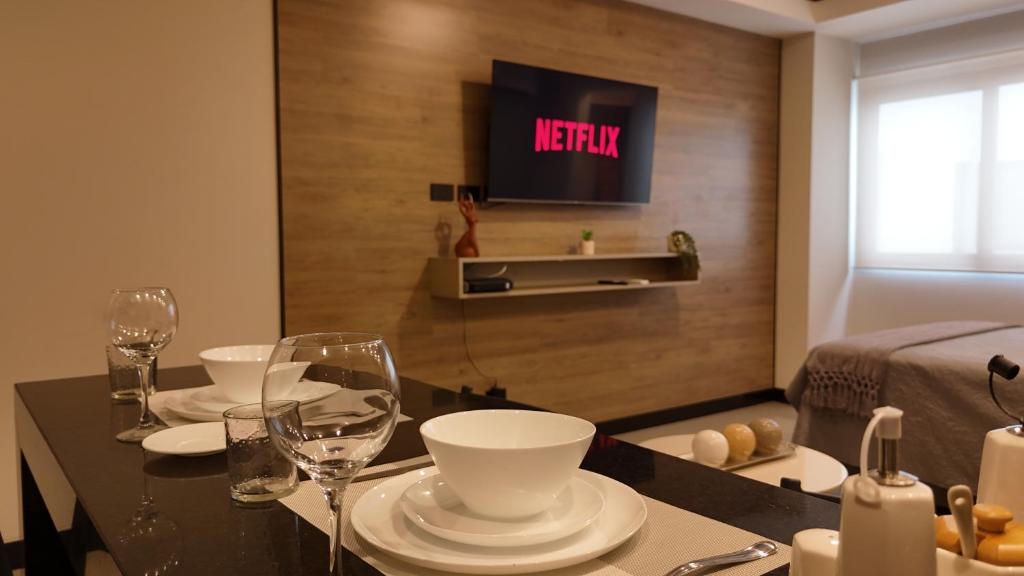 Lujoso y acogedor departamento en Equipetrol - 5