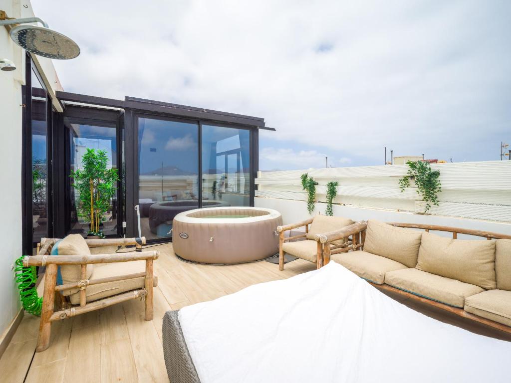 Las Palmas Beach Penthouse - 2