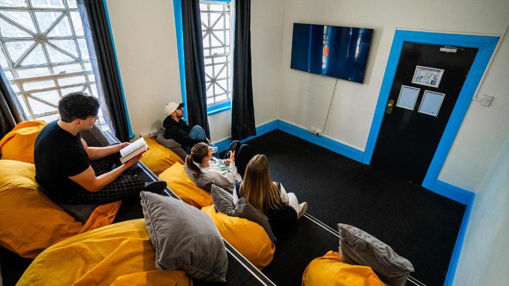 صالة مشتركة/ منطقة التلفزيون