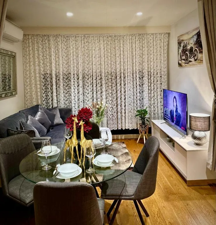 Apartment 405 8 Daly St South Yarra 3141 LUCIA，位于墨尔本的酒店