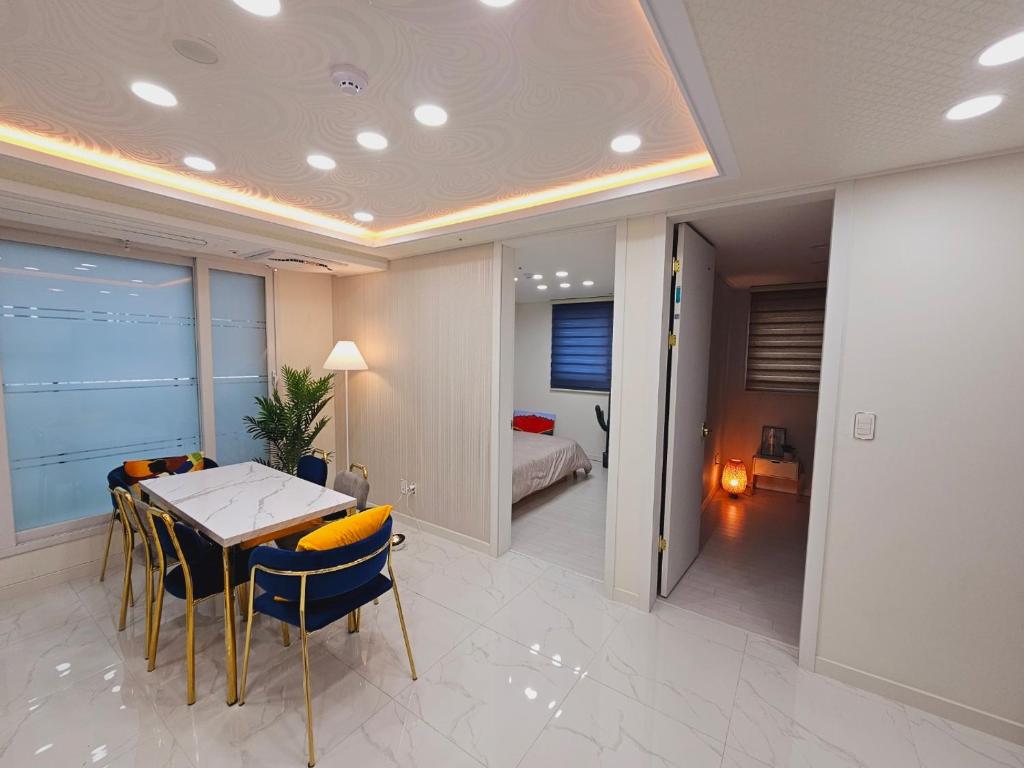 Seoul Hwaogok large three bedroom - 10mins to Gimpo Airport, Сеул