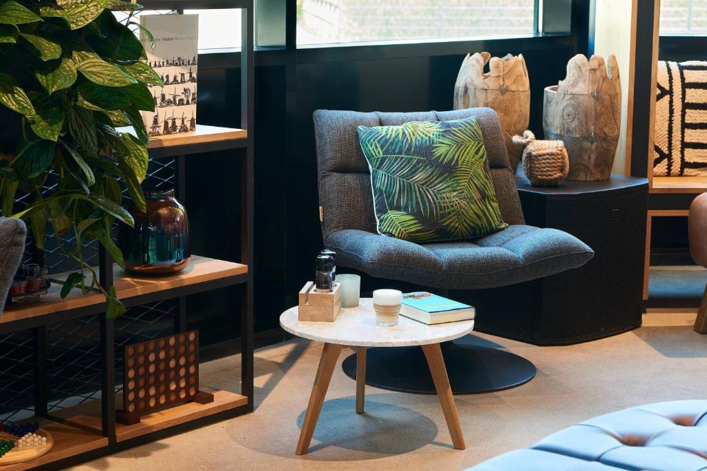 モクシー アムステルダム スキポール エアポート (Moxy Amsterdam Schiphol Airport) 館内設備