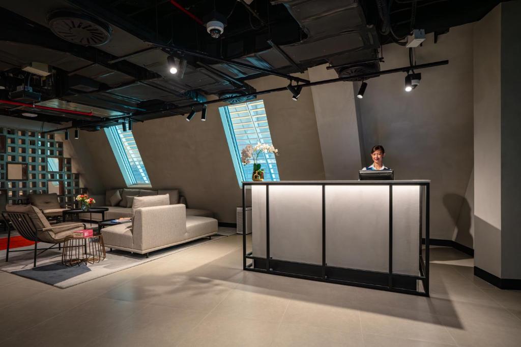 AUHotel -Zayed International Airport-의 깔끔한 객실 내부 사진