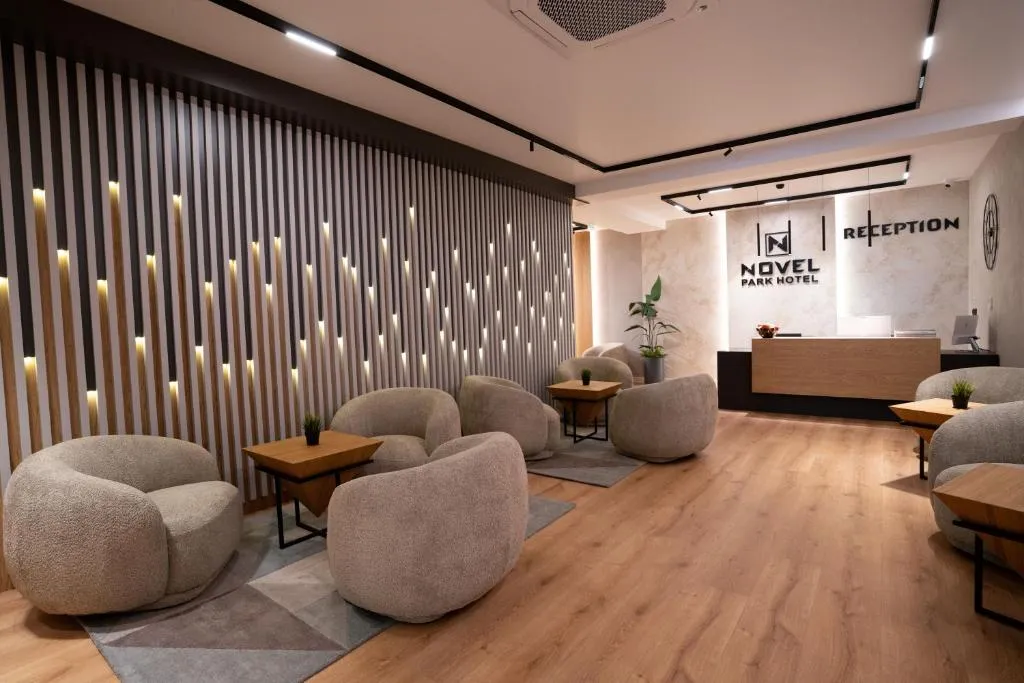 Park Hotel Novel，位于大特尔诺沃的酒店