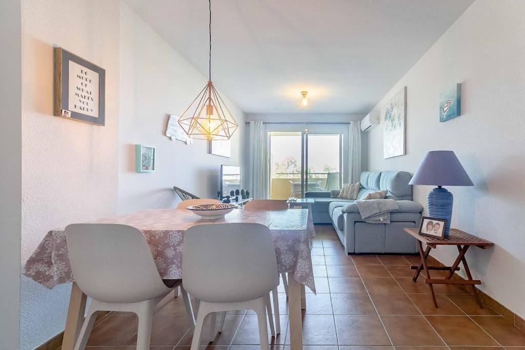 27-Cozy Apartment, Spacious Terrace in Fuengirola - 4