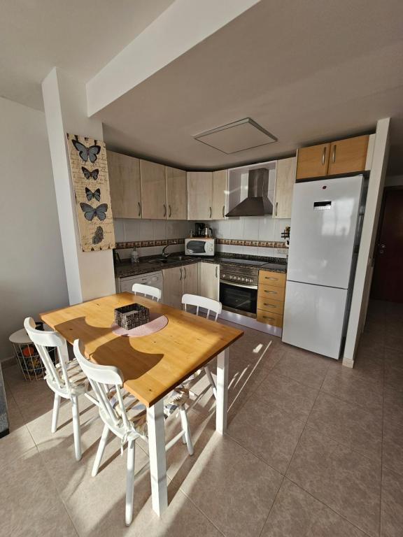 ACOGEDOR APARTAMENTO CON TERRAZA Y VISTAS AL JARDIN - 4