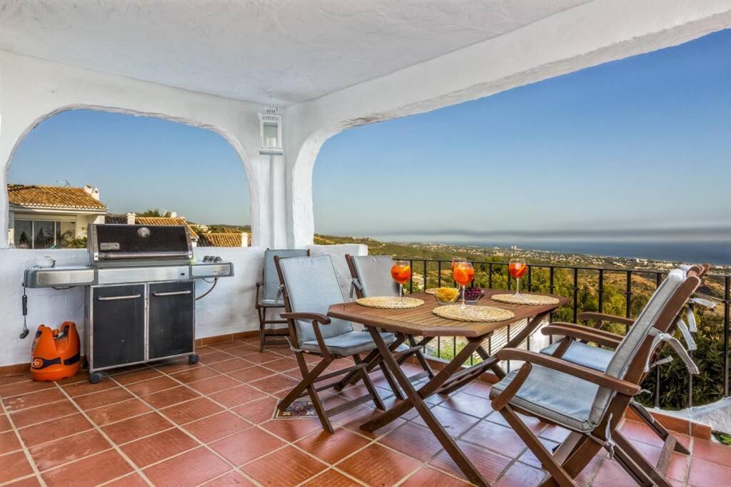 103-Penthouse Apartment, Stunning views, Marbella - 2