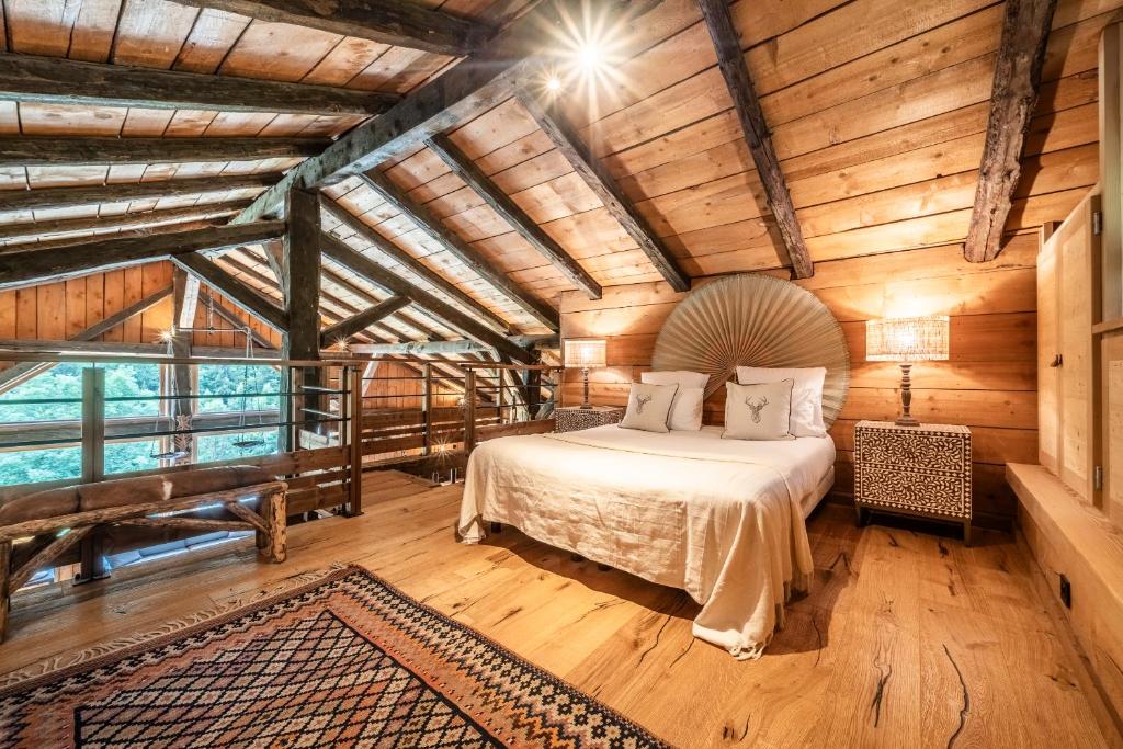 Le Soli 6 Bedroom Period Chalet 1798 Sleeps 12 Morzine - 5