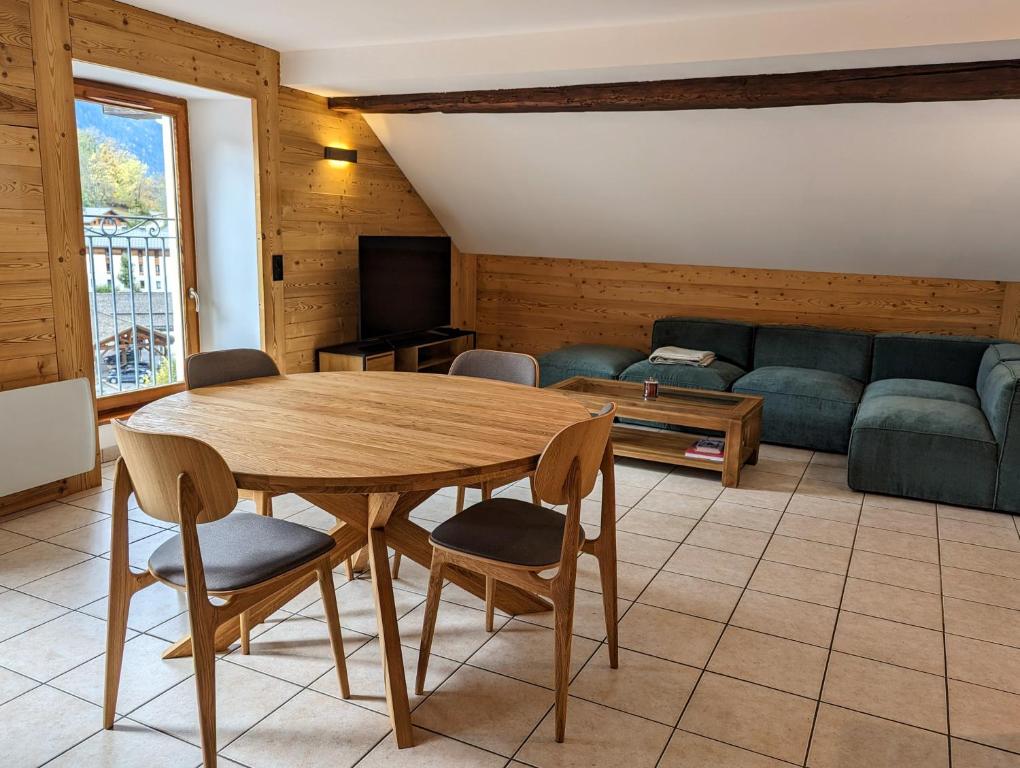 Beau Duplex 100m2 au cœur de Beaufort - avec vue montagnes - 2